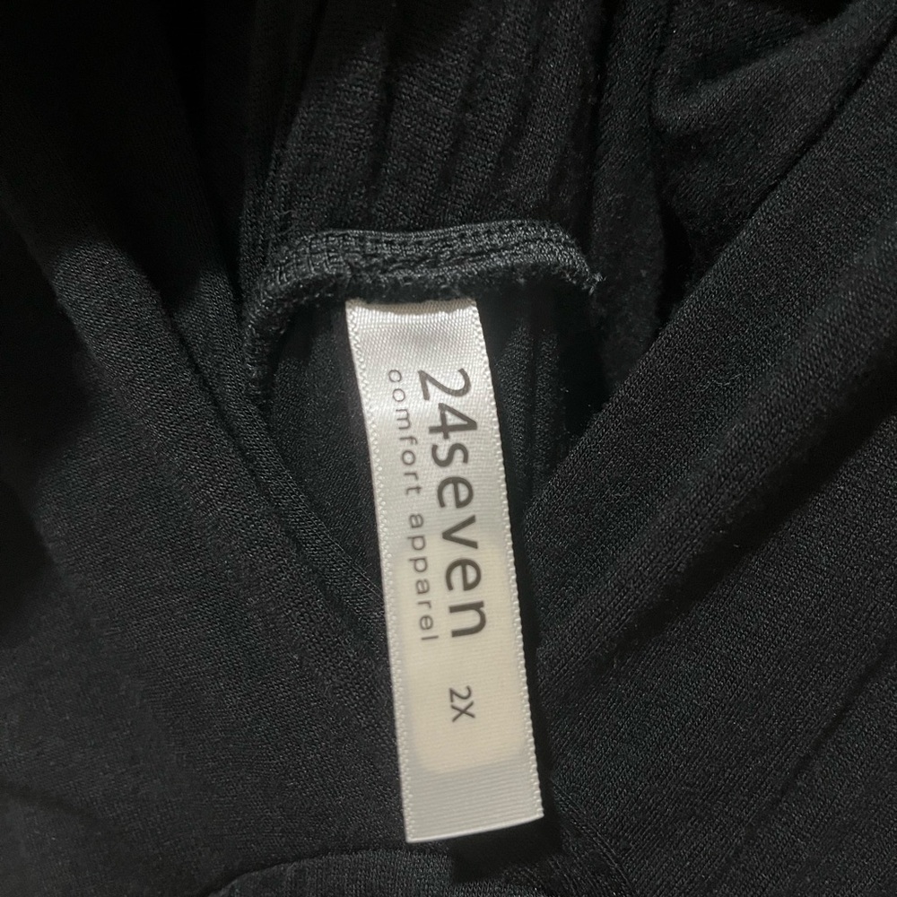 Maternity Seven7 Black Ruched Maxi Gown V-Neck - Picture 7 of 8
